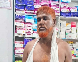 শান্তি সমাবেশে এমপির সামনে মেয়রকে পেটালেন আওয়ামী লীগ সভাপতি