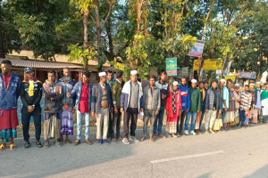 সুনামগঞ্জে বি এন পি নেতাকে যুবদল নেতার মারধর,বিচার দাবীতে এলাকাবাসীর মানববন্ধন