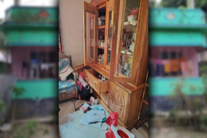 পরিবারের সবাইকে অ জ্ঞা ন করে লু ট পা ট