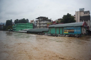 নেপালে ভ য়াবহ বন্যা ও ভূমিধসে মৃ ত বেড়ে ১৭০