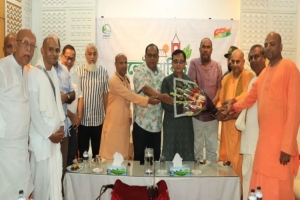 বাণিজ্য মন্ত্রীর সঙ্গে ইসকন নেতৃবৃন্দের সৌজন্য সাক্ষাৎ,জন্মাষ্টমী ও সম্প্রীতি নিয়ে আলোচনা বাণিজ্য মন্ত্রীর সঙ্গে ইসকন নেতৃবৃন্দের সৌজন্য সাক্ষাৎ,জন্মাষ্টমী ও সম্প্রীতি নিয়ে আলোচনা