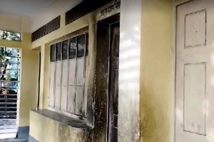 সুনামগঞ্জের ভোটকেন্দ্রে আগুন