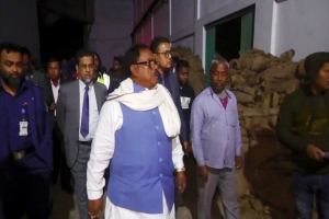 খাদ্যমন্ত্রীর অভিযান, লাখ টাকা জরিমানা
