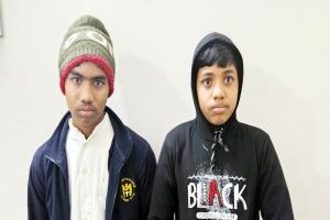 পড়াশুনার চাপে পালিয়ে যাওয়া দুই ভাইকে ফিরিয়ে দিলো পুলিশ