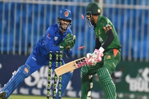 ব্যাটিং ব্যর্থতায় বড় হা*র বাংলাদেশের 