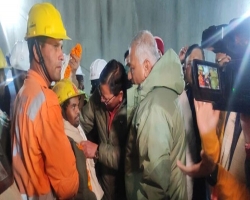 ‘নতুন জীবন’ পেলেন ৪১ শ্রমিক