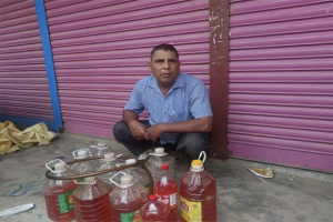 তেল সংকটে মজুদ বাণিজ্য: শ্রীমঙ্গলে ৩০ লিটার অকটেনসহ আ ট ক ১