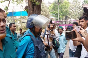 কথা বললেই রি মা ন্ড ও মা ম লা বাড়ে: পলক