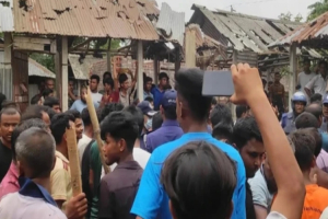 হা ম লা-ভাঙচুরের ঘটনায় কড়া অ*ভিযান, আদিতমারীতে আ ট ক ১০ হা ম লা-ভাঙচুরের ঘটনায় কড়া অ*ভিযান, আদিতমারীতে আ ট ক ১০
