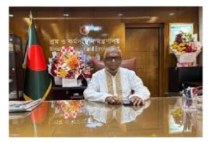 মানুষের যে প্রত্যাশা পূরণ হয়নি, তা বাস্তবায়ন করাই  প্রধান লক্ষ্য : শ্রমমন্ত্রী আরিফুল হক