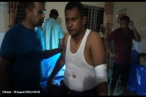 ছাতকে দুই পুলিশ সদস্যকে কু*পিয়ে জ*খম