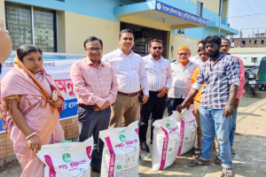 মাধবপুরে ক্ষুদ্র নৃ-গোষ্ঠীর মাঝে ছাগলের খাবার বিতরণ