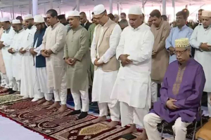 জাতীয় ঈদগাহে ঈদের নামাজ পড়লেন রাষ্ট্রপতি ও প্রধানমন্ত্রী
