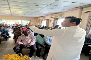 ২৩ চা বাগানের প্রতিনিধিদের সঙ্গে এমপি পুত্রের মতবিনিময়