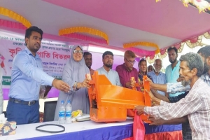 কৃষি যন্ত্রপাতি বিতরণে কোন ধরণের সিন্ডিকেট বা অনিয়ম করলে ব্যবস্থা