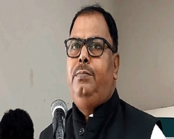ঘুষের টাকা ফেরত চাওয়ায় পুলিশ সদস্যসহ ৩ জনকে মারধর