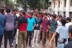 আজ সারাদেশে পলিটেকনিক শিক্ষার্থীদের গণমি ছি ল
