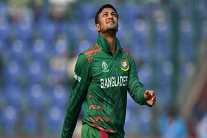 বোর্ডের ছাড়পত্র নেওয়ার চেষ্টায় সাকিব