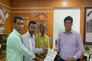 মাধবপুর ও চুনারুঘাটে  চা শ্রমিকদের  স্মারকলিপি প্রদান