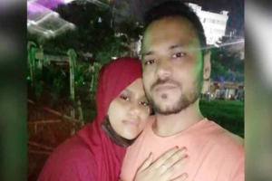 ডিভোর্স দেওয়ায় ডাক্তার স্ত্রীসহ নিজের গায়ে আগুন