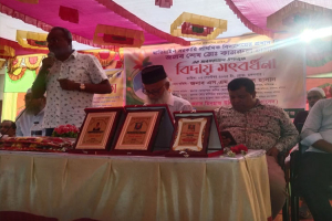 মাধবপুরে অবসরপ্রাপ্ত প্রধান শিক্ষকের বিদায় সংবর্ধনা