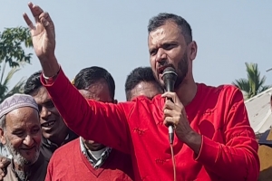 তারা ২০ বছর আমাকে দোয়া দিয়েছে, ভোটও দেবেন : মাশরাফি 